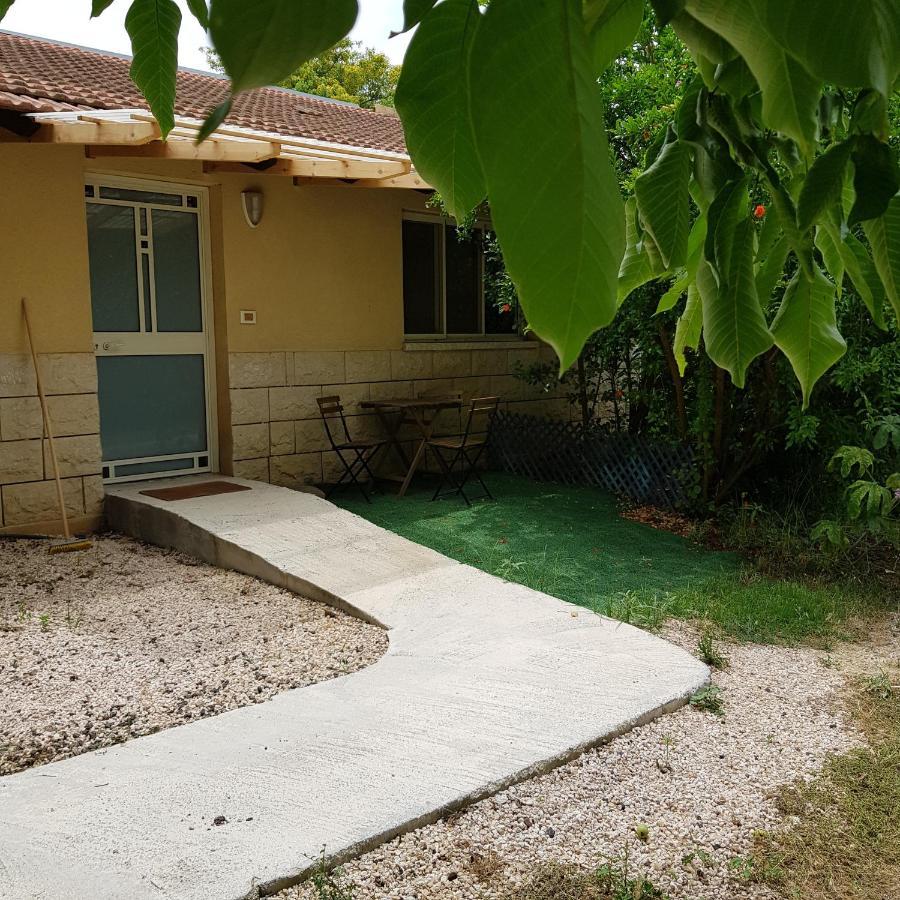 אירוח סילברמן Villa Sheʼar Yashuv Eksteriør billede